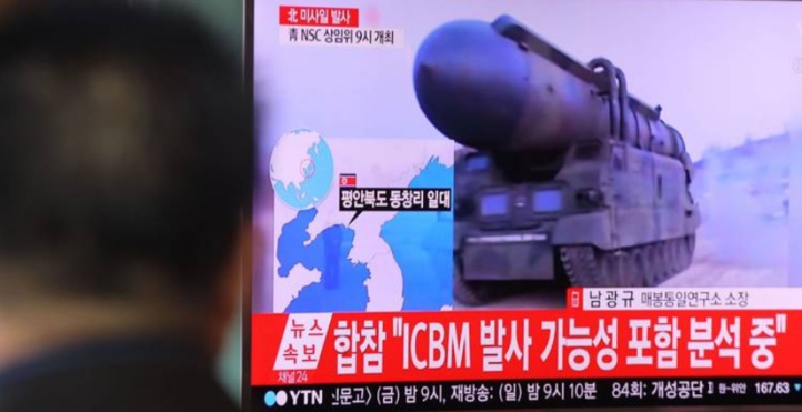 Pyongyang tire une salve de missiles