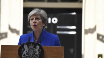 Theresa May toujours en quête de majorité