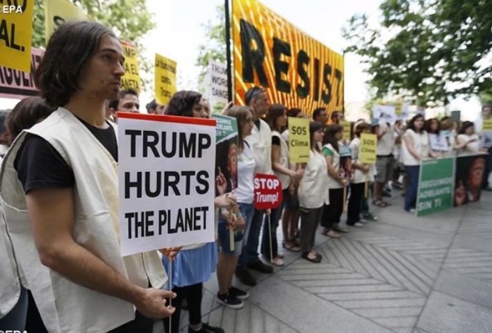 Quand de jeunes enfants traînent Trump en justice