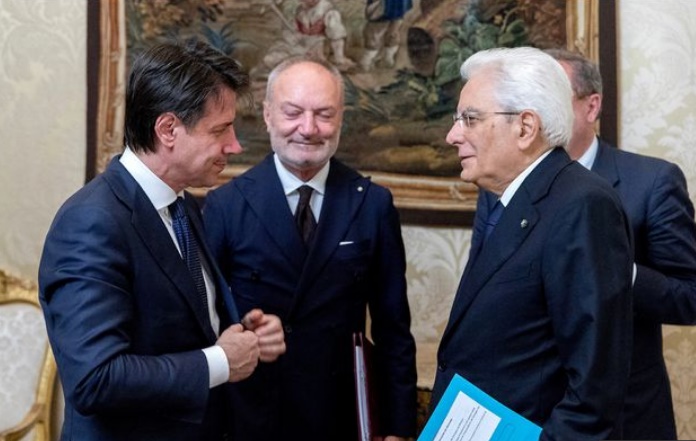 Les populistes s'installent au pouvoir en Italie