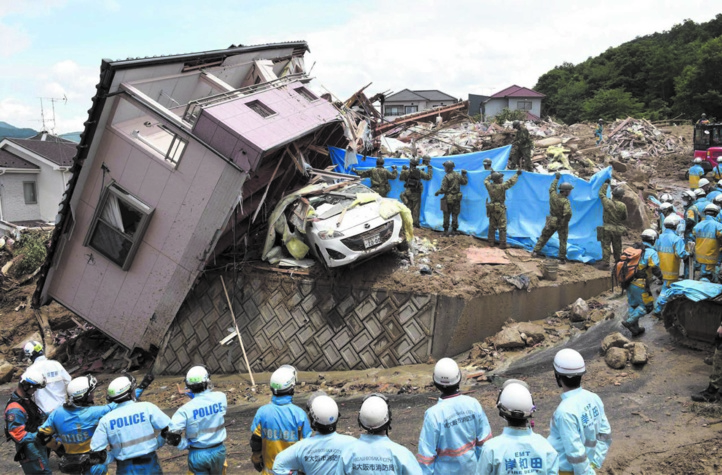 Au moins 155 morts dans   des intempéries au Japon