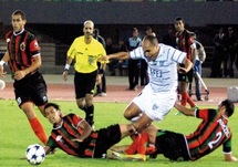 Le Raja enregistre sa première victoire : Le Wydad concède le nul et garde la pole position