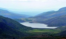 Un vent de refus du tourisme souffle sur les eaux enchantées du lac Fundudzi