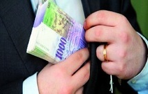 Les riches étrangers devraient payer un peu plus d'impôts en Suisse