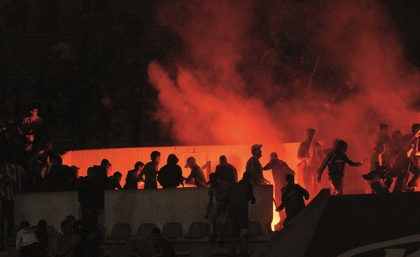 Le football de tous les périls :  Casse, vandalisme, agressions …  Les voyous du stade