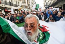 Après un an, le Hirak algérien  s'engage à unifier ses forces