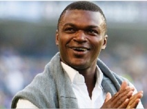 Desailly giffle un journaliste algérien