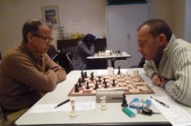 Des simultanées d'échecs à Salé