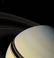 Les anneaux de Saturne seraient quasiment aussi vieux que le système solaire