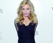 Madonna vend un tableau pour la bonne cause