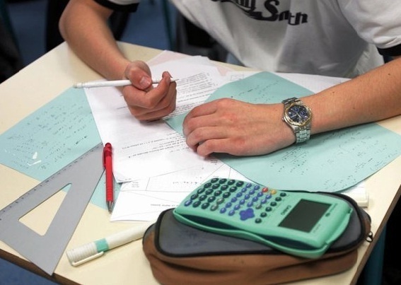 Plus de 484.000 candidats passent le bac