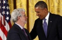 Barack Obama décore George Lucas