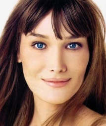 People : Le coût du site de Carla Bruni