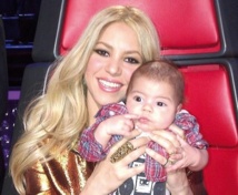 People :Shakira scotchée à son fils