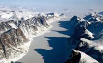 Découverte d'un canyon géant sous les glaces du Groenland