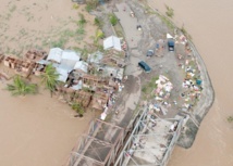 Opérations de secours difficiles aux Philippines