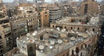 Au Caire, la petite "société de la terrasse" face à la crise du logement