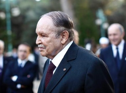 Bouteflika dépose sa candidature à un 4ème mandat