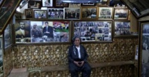 Dans un café du nord de l’Irak l’histoire du pays en photos