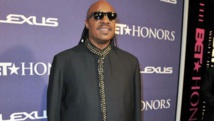 ​Stevie Wonder  attend un triplé à l’âge de 64 ans !