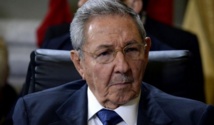 Barack Obama devrait  rencontrer Raul Castro  au Sommet des Amériques