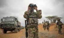 Le Kenya bombarde deux camps shebab en Somalie