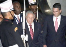 ​Barack Obama et Raul Castro face à face pour la postérité au Panama