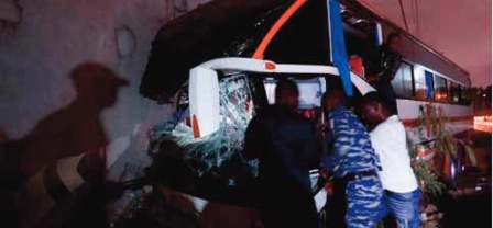 Des blessés dans l’accident d'un bus transportant des journalistes