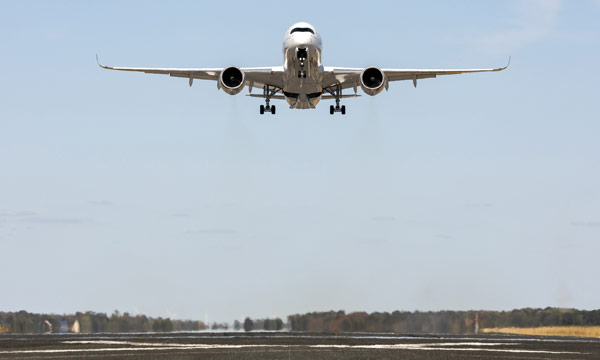 Le transport aérien continue d’afficher des chiffres record