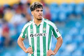 Ezzalzouli rempile avec le Betis