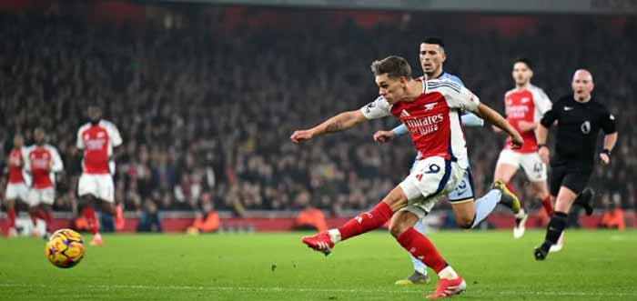 Premier League: Arsenal s'offre Tottenham et revient vers Liverpool