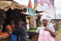 Tournée africaine à haut risque pour le pape