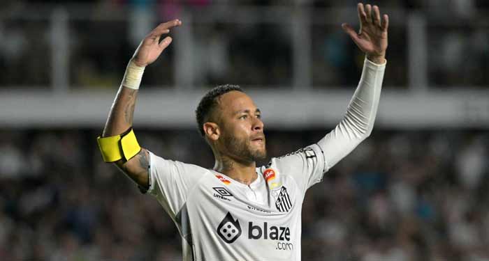 Neymar de retour avec Santos