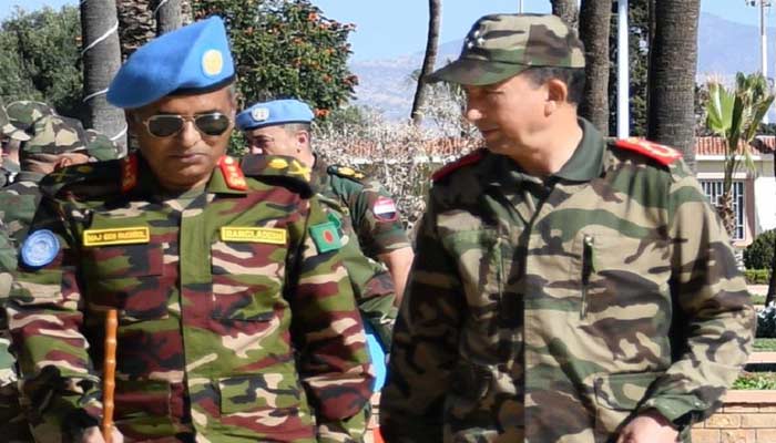 Le Général de Corps d'armée, Inspecteur Général des FAR, reçoit à Agadir le Commandant de la Force de la mission onusienne dans les provinces du Sud du Royaume