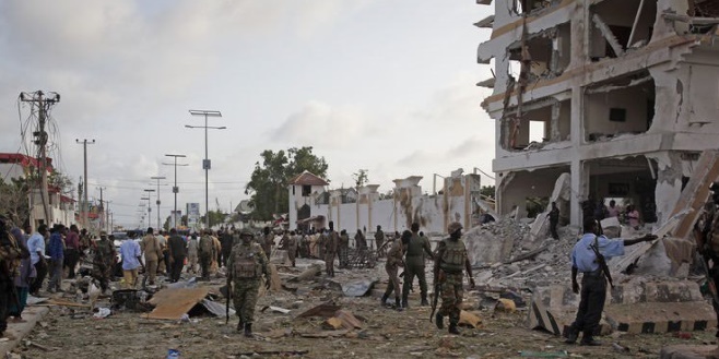 Au moins une dizaine de morts dans un attentat à Mogadiscio