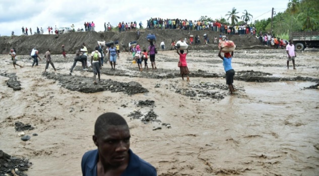 L'ouragan Matthew frappe les Etats-Unis après avoir dévasté Haïti et fait quelque 300 morts