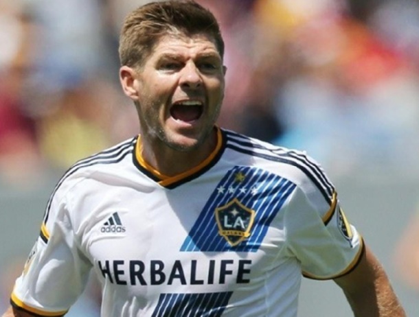 Bruce Arena : Gerrard n'est pas encore parti du LA Galaxy