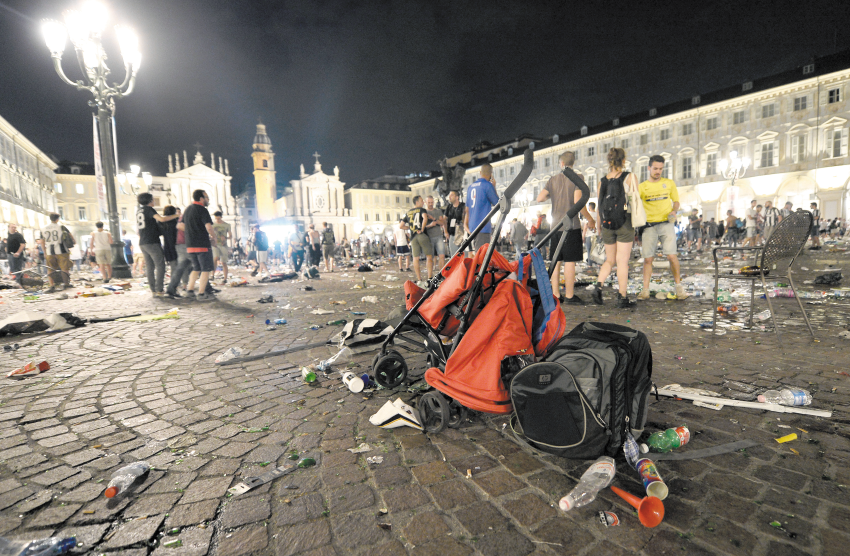 Un millier de blessés dans un mouvement de panique à Turin