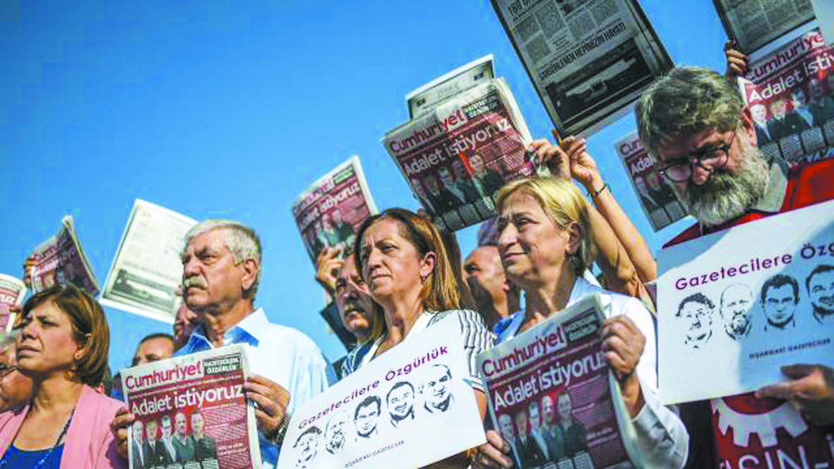 Reprise du procès du quotidien  anti-Erdogan Cumhuriyet