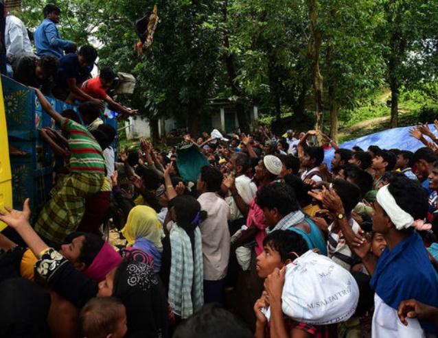 Le Bangladesh submergé par les réfugiés