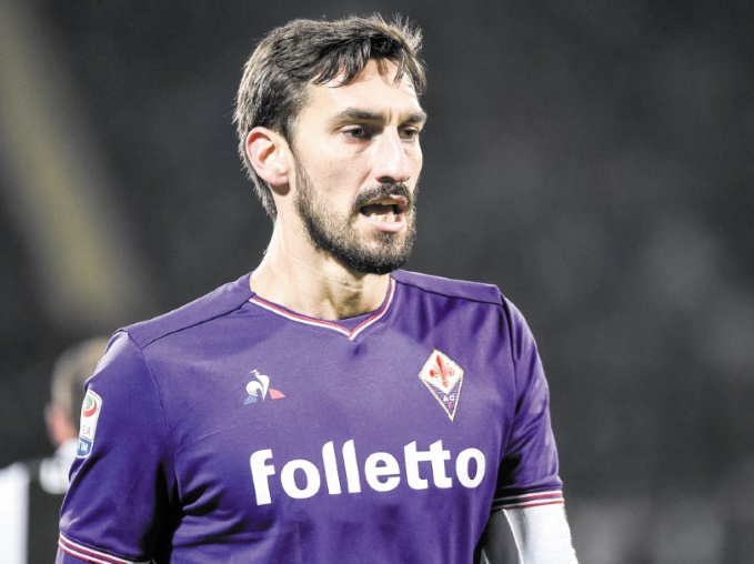 La Fiorentina et Cagliari retirent le N.13 en mémoire d'Astori