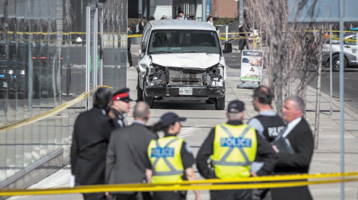 10 morts dans une attaque à la camionnette-bélier à Toronto