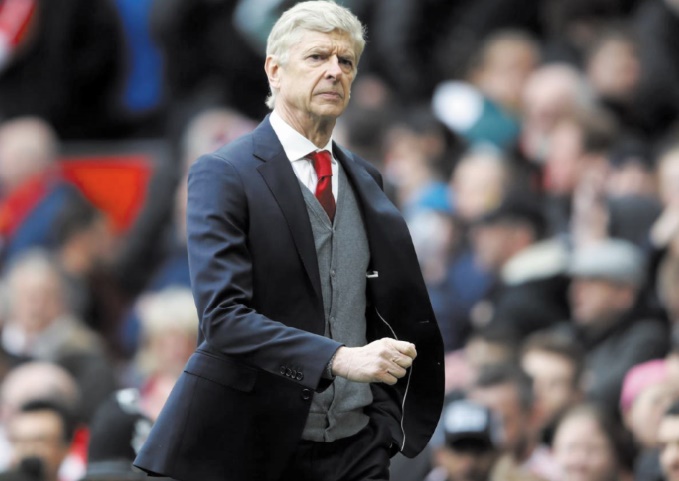 Wenger quitte Old Trafford sur une défaite