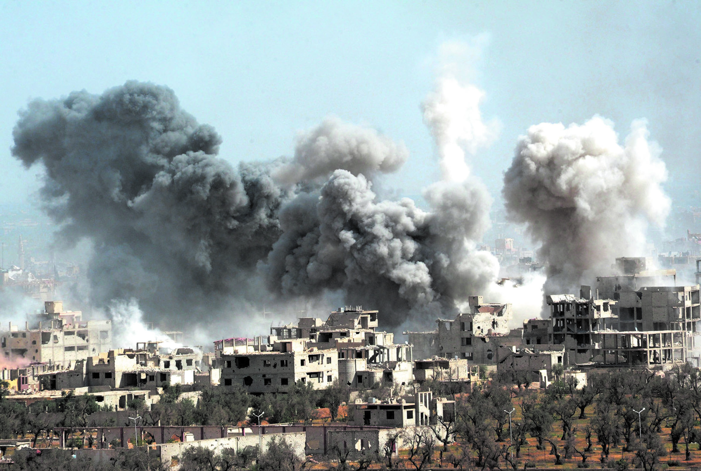 Déluge de feu sur les zones rebelles de Deraa