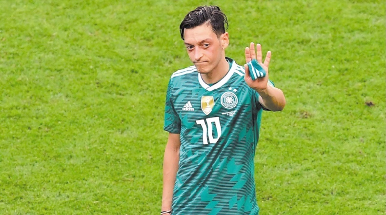 Özil met un terme à sa carrière internationale