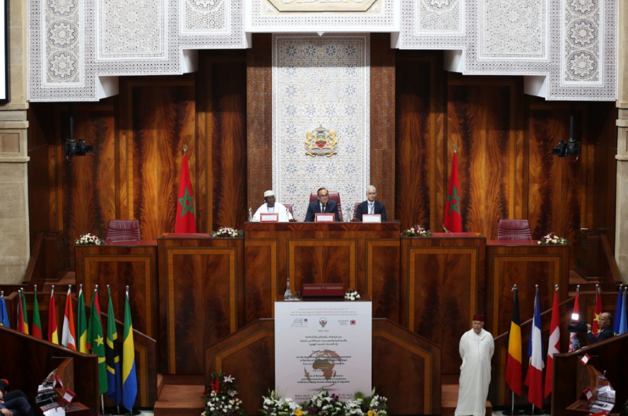 Ouvrant les travaux du colloque international sur “Le rôle des Conseils économiques et sociaux, des institutions similaires et des Parlements africains face aux nouveaux défis de la migration”