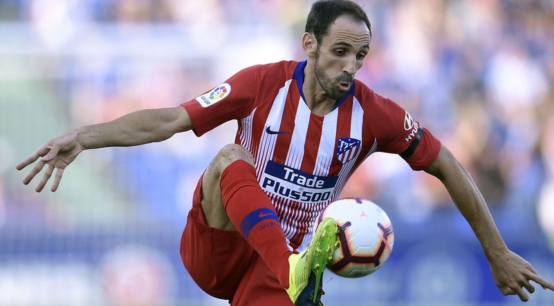 Juanfran blessé à son tour, incertain face au Barça