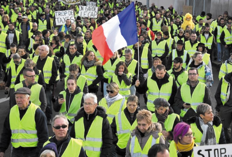 De nouvelles mesures pour tenter d’apaiser la crise des gilets jaunes