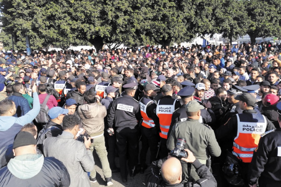 Discussions en dents de scie entre les syndicats des commerçants et les directions de la douane et des impôts