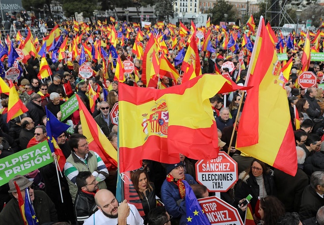 Manifestation à Madrid contre  la politique de dialogue du gouvernement avec la Catalogne